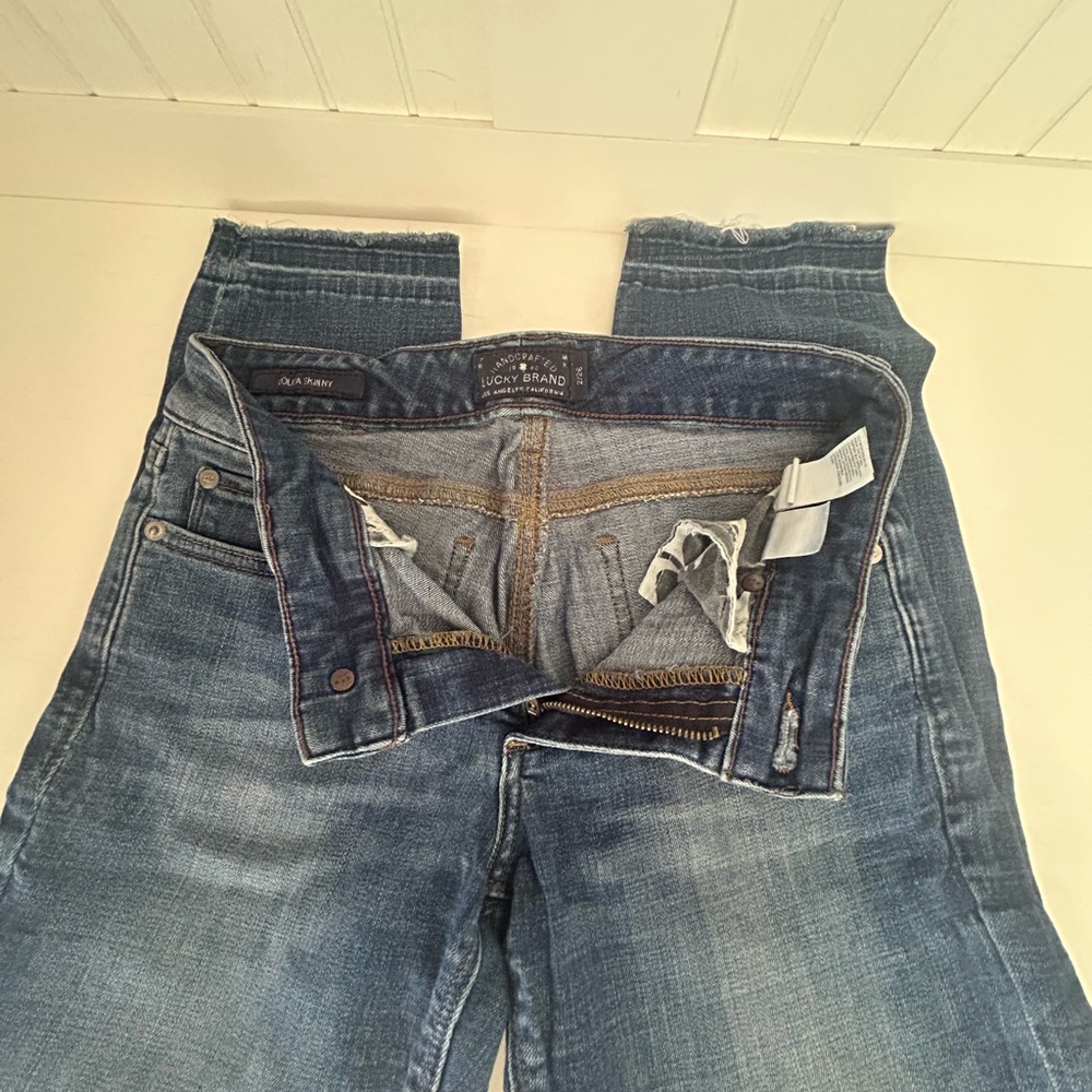 Lucky Brand Women's Classic Blue Straight Leg Jeans